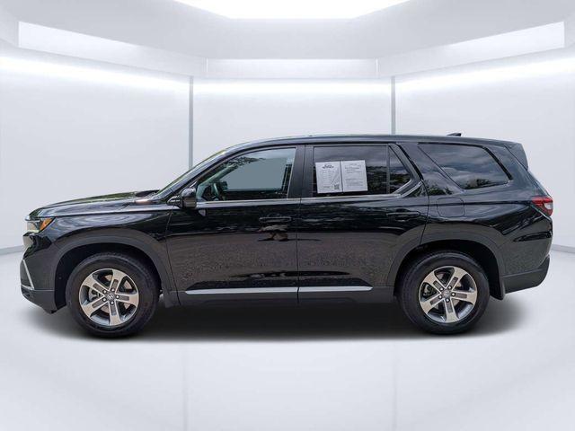 used 2025 Honda Pilot car, priced at $41,211