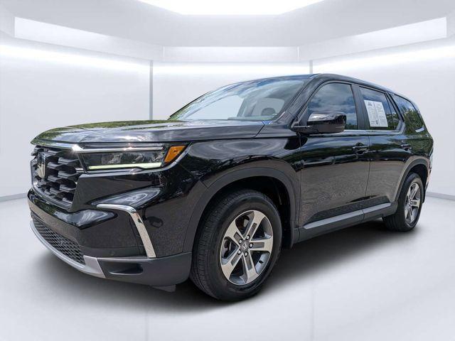 used 2025 Honda Pilot car, priced at $41,211