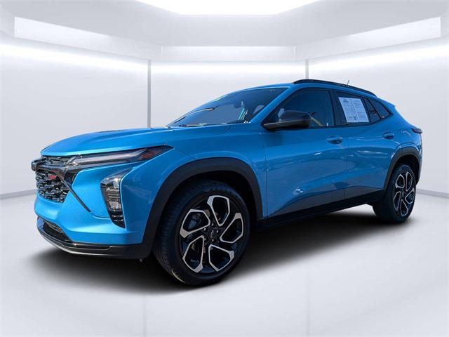 used 2025 Chevrolet Trax car, priced at $23,918