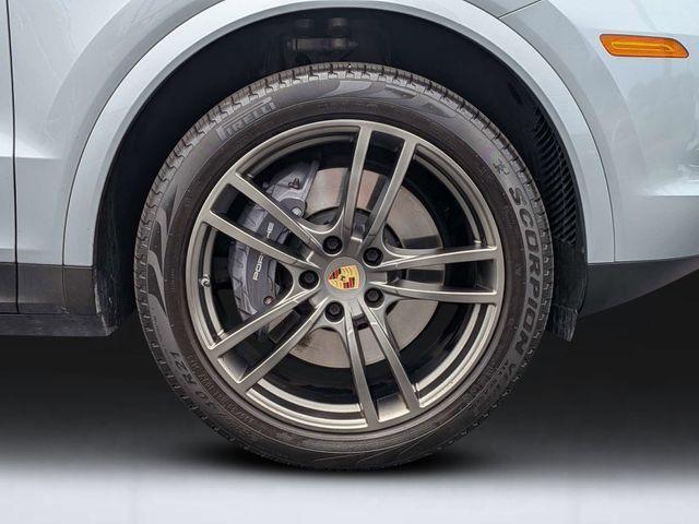 used 2021 Porsche Cayenne car, priced at $47,923