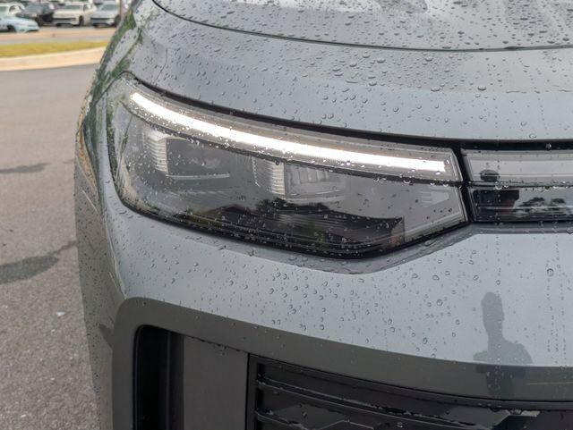 new 2026 Volkswagen Tiguan car, priced at $33,290