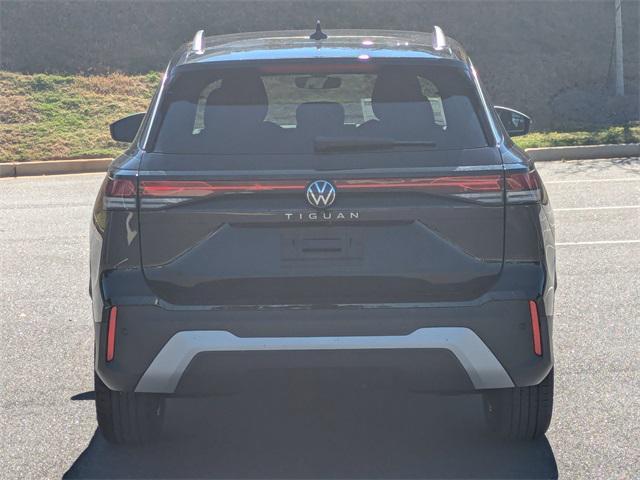new 2025 Volkswagen Tiguan car, priced at $42,013