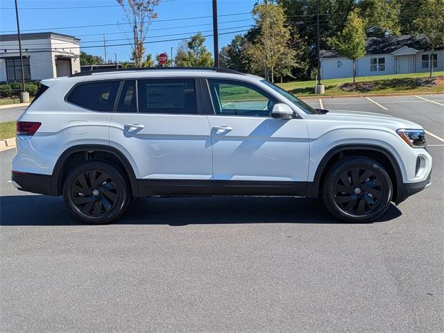 new 2026 Volkswagen Atlas car, priced at $43,462