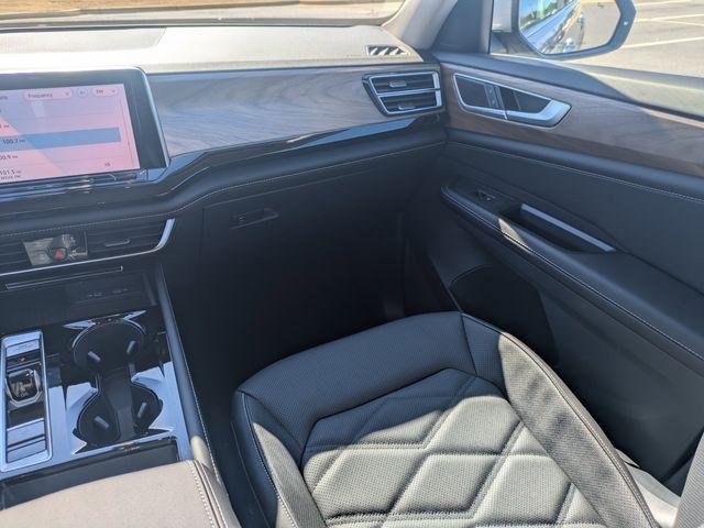 new 2026 Volkswagen Atlas car, priced at $42,017