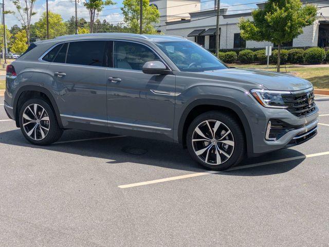 new 2026 Volkswagen Atlas Cross Sport car, priced at $53,134