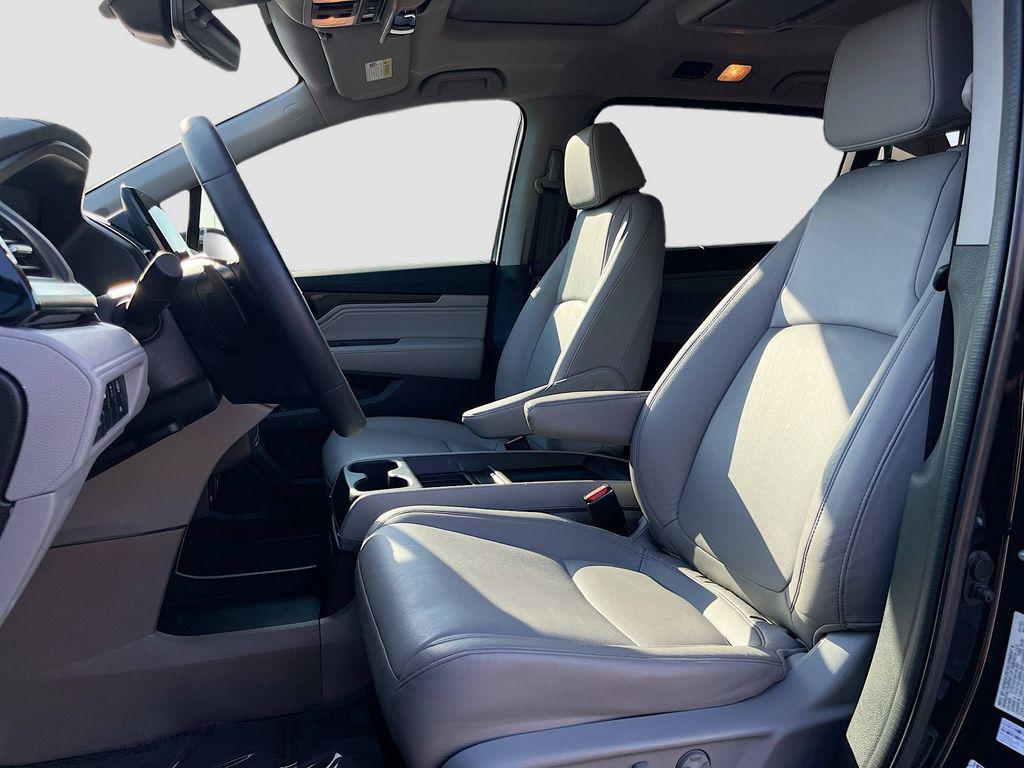used 2023 Honda Odyssey car, priced at $26,200