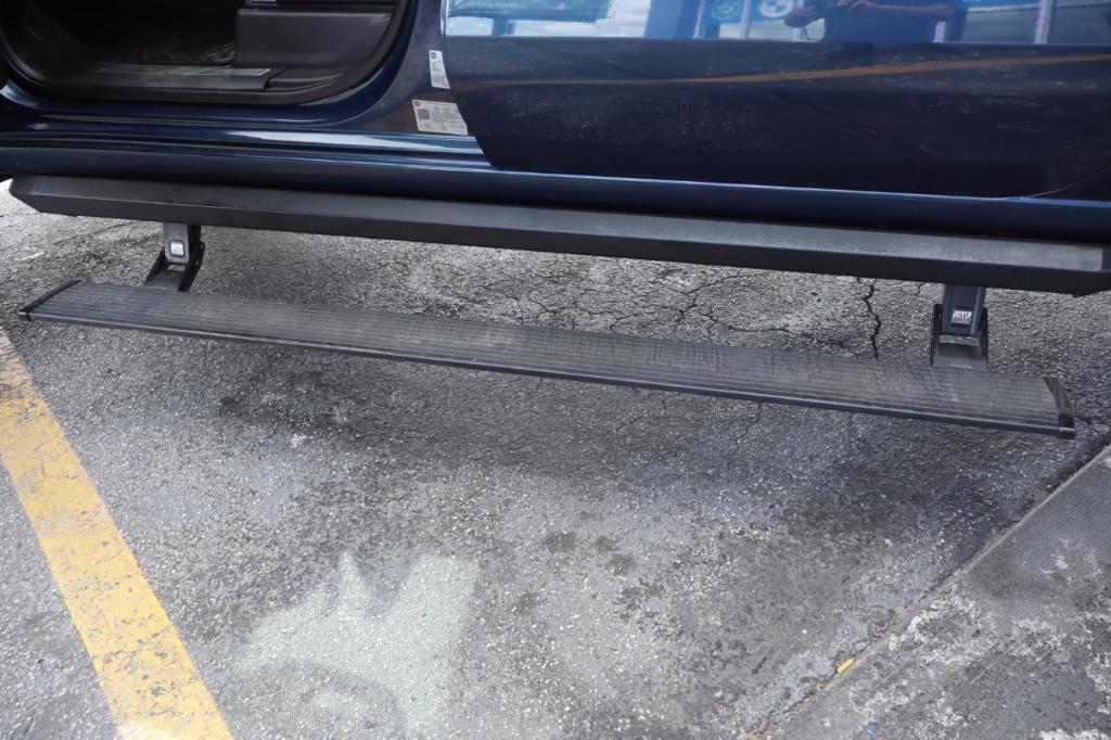 used 2020 Chevrolet Silverado 1500 car, priced at $31,929