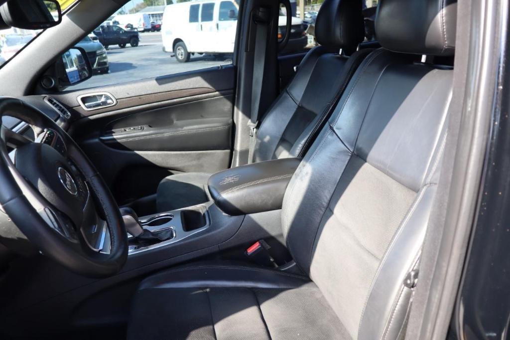 used 2018 Jeep Grand Cherokee car, priced at $13,439