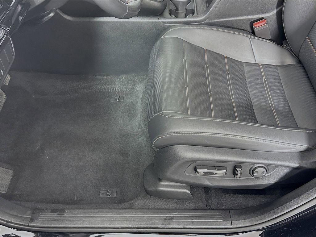 used 2023 Honda CR-V Hybrid car, priced at $33,388