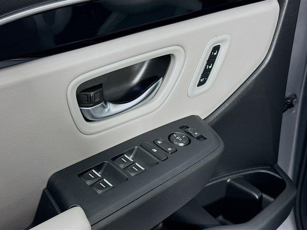 used 2025 Honda Pilot car, priced at $45,830