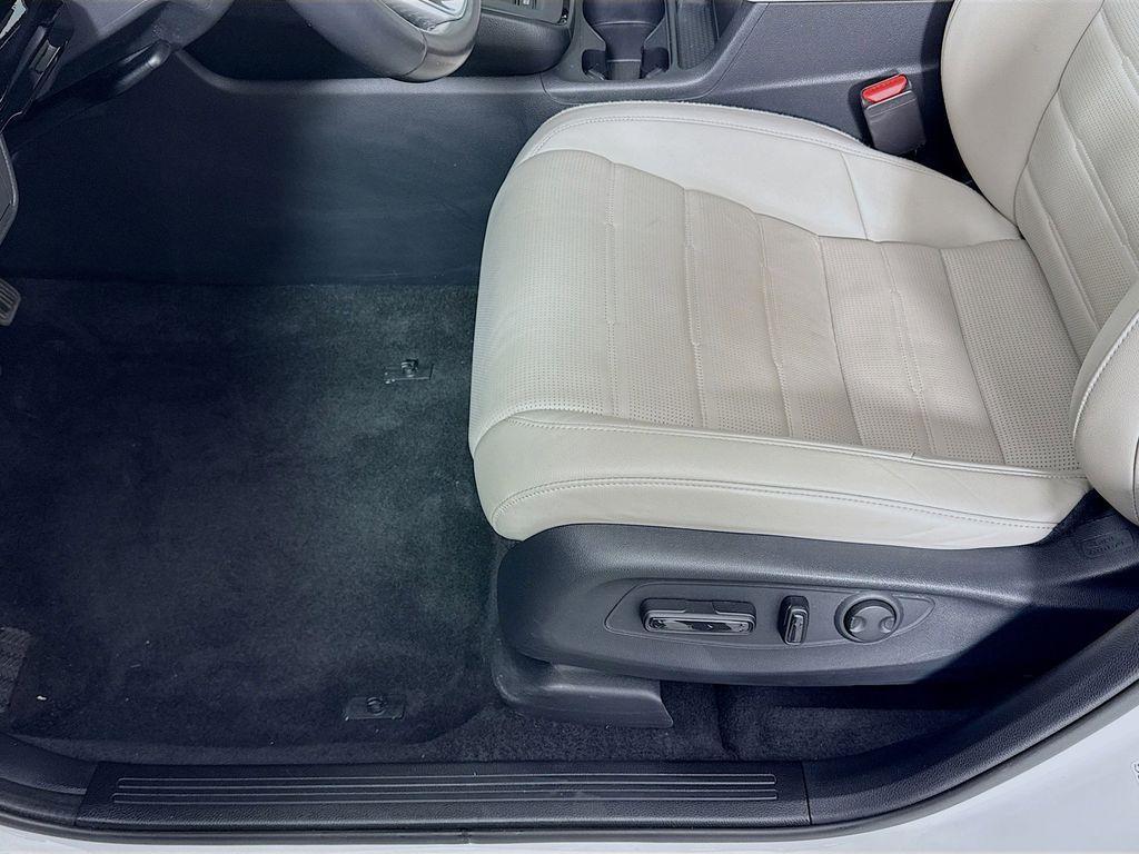 used 2024 Honda CR-V car, priced at $32,888