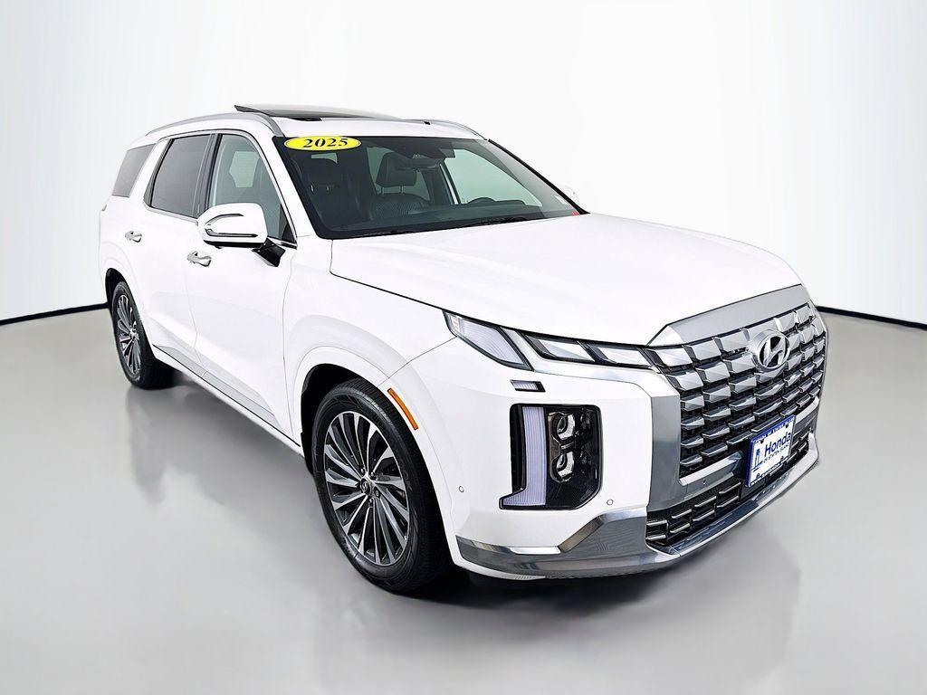used 2025 Hyundai Palisade car, priced at $45,530