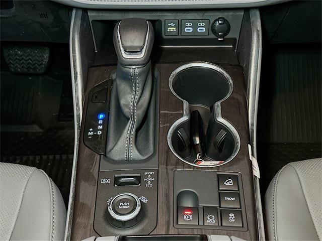 new 2026 Toyota Highlander car, priced at $56,392