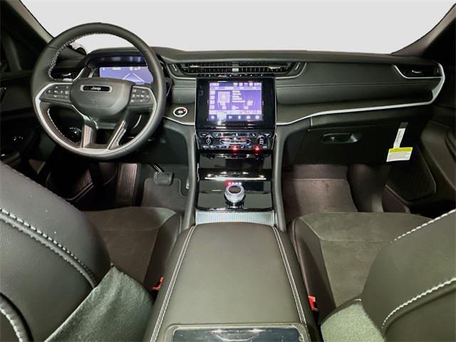 new 2025 Jeep Grand Cherokee L car, priced at $46,047