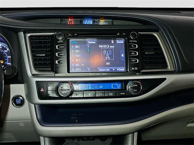 used 2018 Toyota Highlander car, priced at $18,954