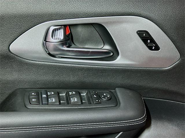 new 2026 Chrysler Pacifica car, priced at $52,446