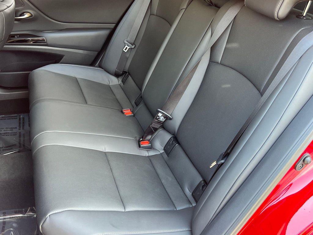 used 2025 Lexus ES 300h car, priced at $46,490