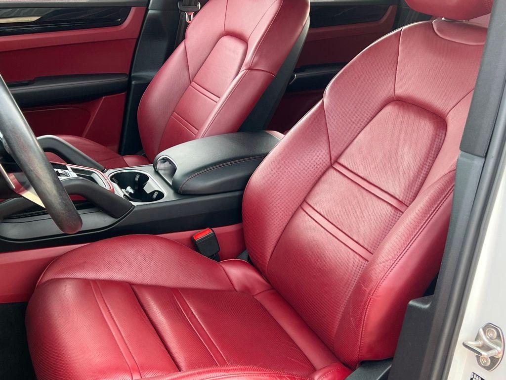 used 2019 Porsche Cayenne car, priced at $31,990