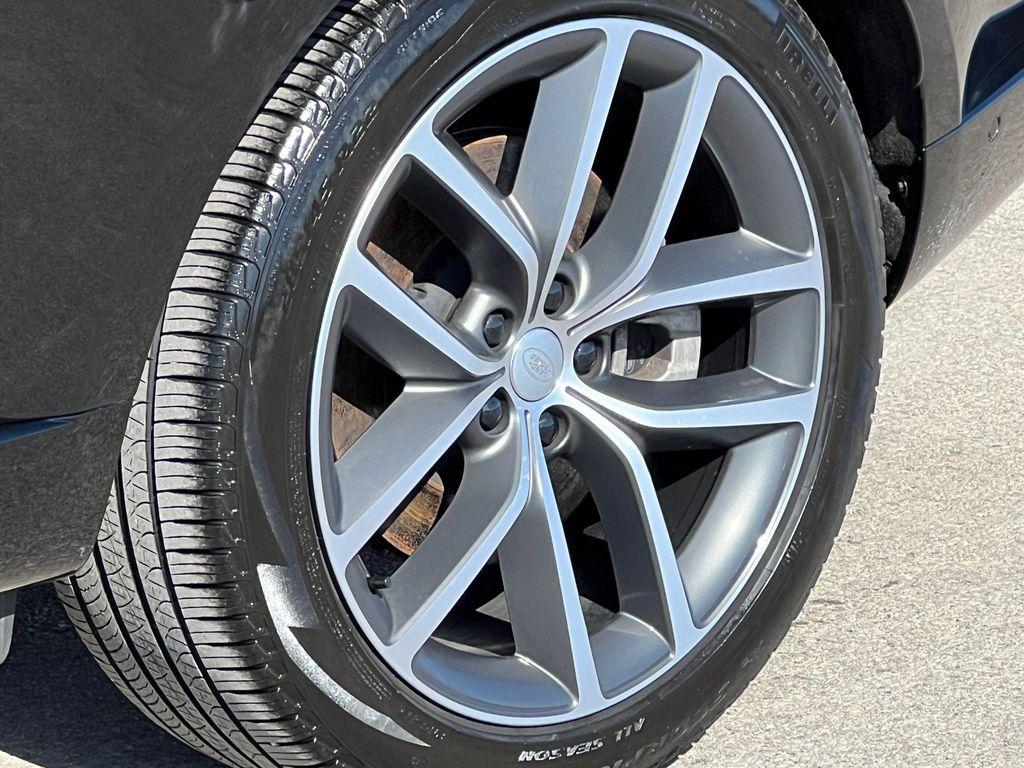 used 2025 Land Rover Range Rover car, priced at $114,990