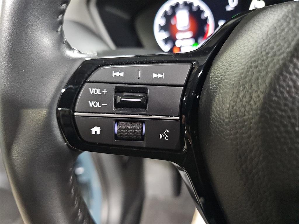 used 2025 Honda HR-V car, priced at $27,899