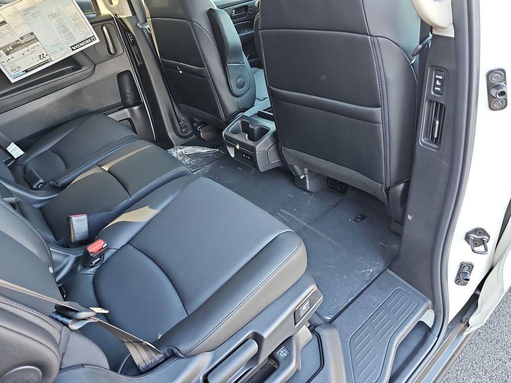 new 2026 Honda Odyssey car, priced at $44,745