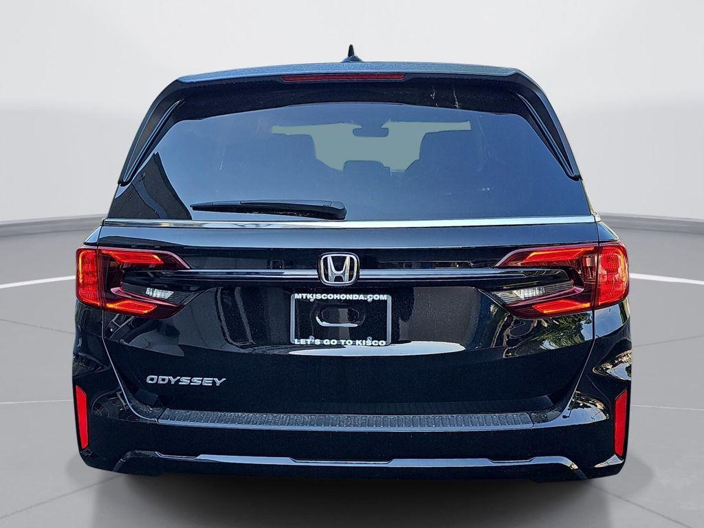 new 2026 Honda Odyssey car, priced at $44,290