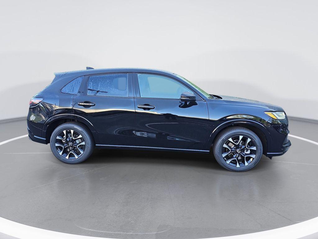 new 2027 Honda HR-V car, priced at $33,400