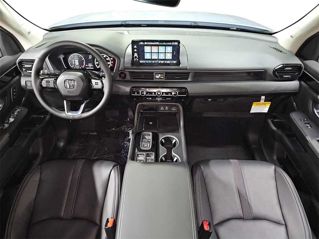 new 2025 Honda Pilot car, priced at $51,550