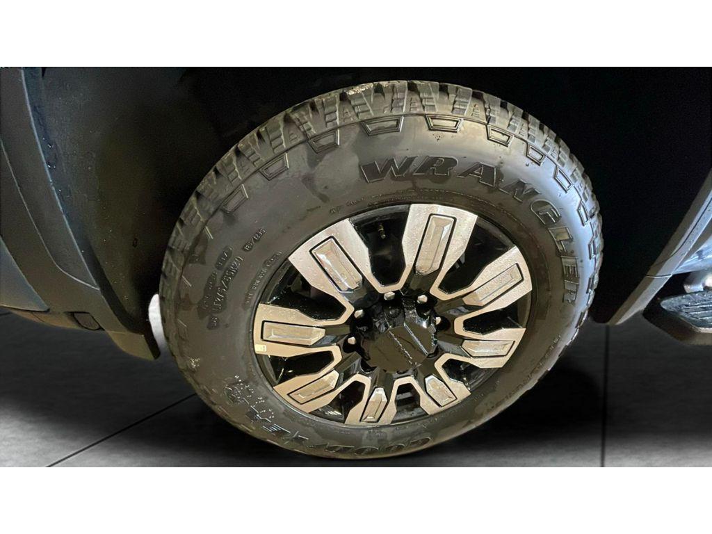 new 2025 GMC Sierra 2500 car, priced at $83,089