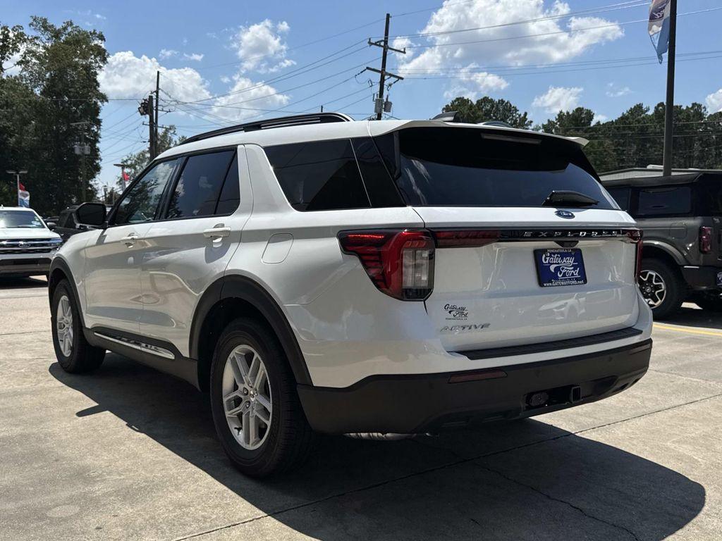new 2025 Ford Explorer car, priced at $41,175