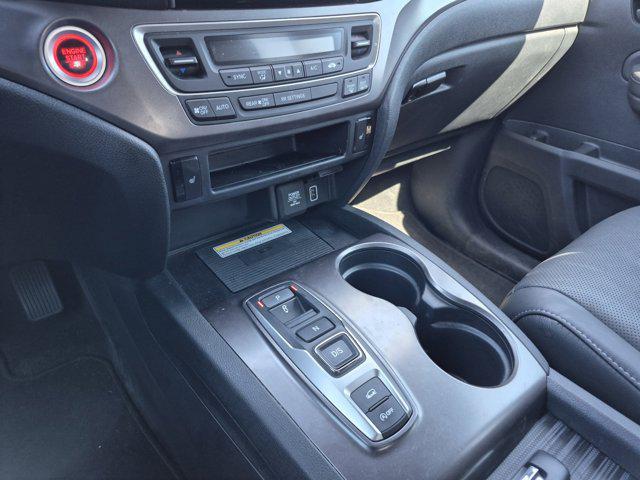 used 2022 Honda Passport car, priced at $29,995