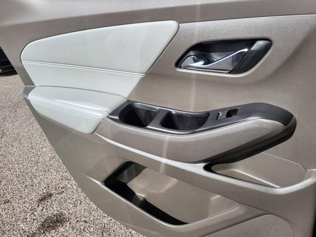 used 2020 Chevrolet Traverse car, priced at $16,995