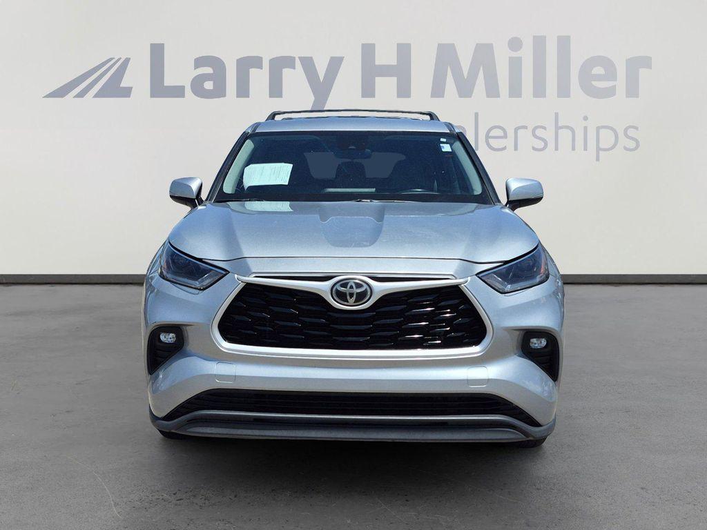 used 2021 Toyota Highlander car, priced at $24,348