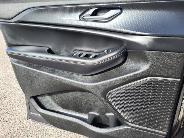 used 2024 Jeep Grand Cherokee car, priced at $29,995