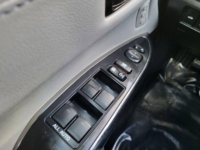 used 2015 Toyota Avalon Hybrid car, priced at $15,995