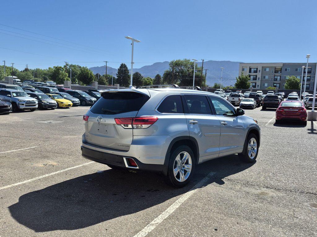 used 2017 Toyota Highlander car, priced at $24,344