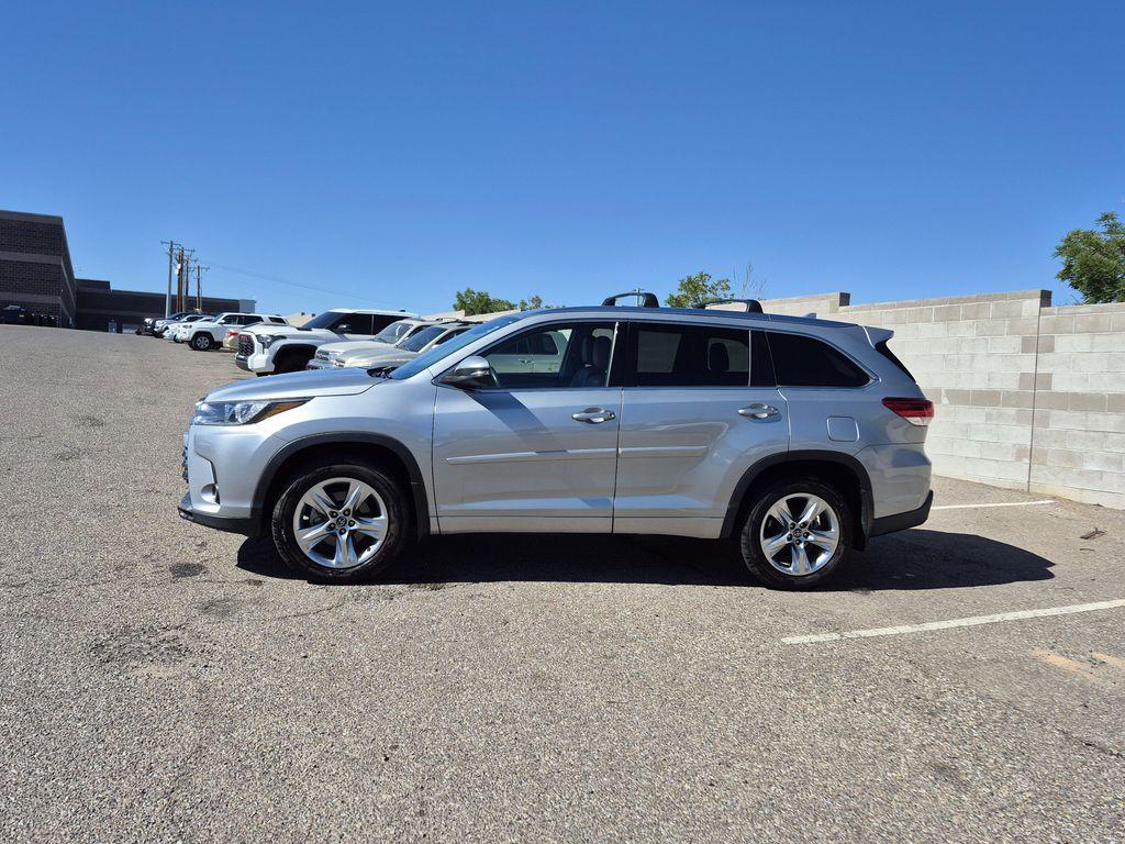 used 2017 Toyota Highlander car, priced at $24,344