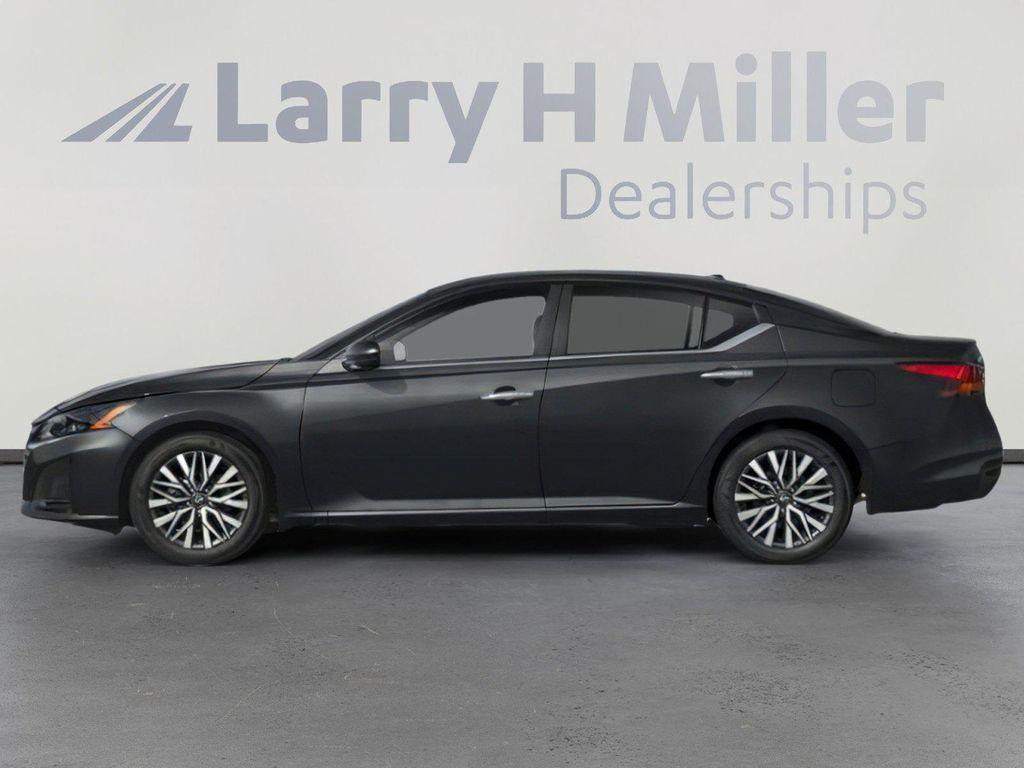 used 2025 Nissan Altima car, priced at $24,344