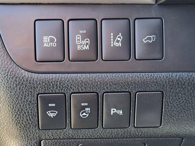 used 2016 Toyota Highlander Hybrid car, priced at $22,995