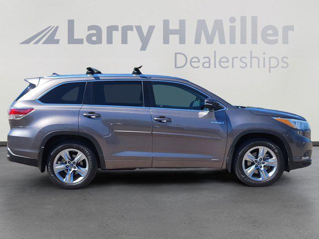 used 2016 Toyota Highlander Hybrid car, priced at $22,995