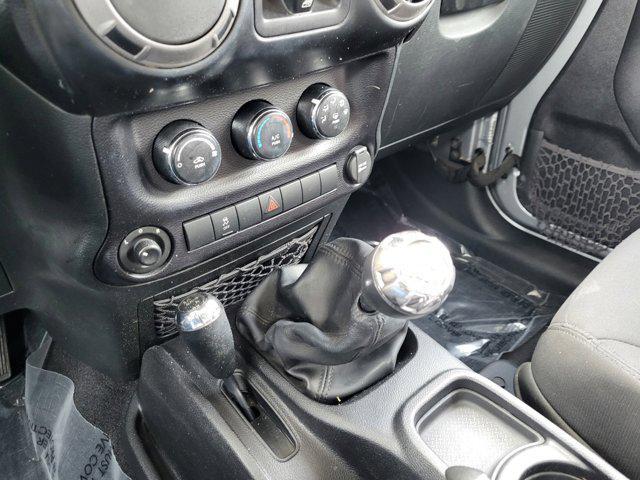 used 2015 Jeep Wrangler Unlimited car, priced at $16,995