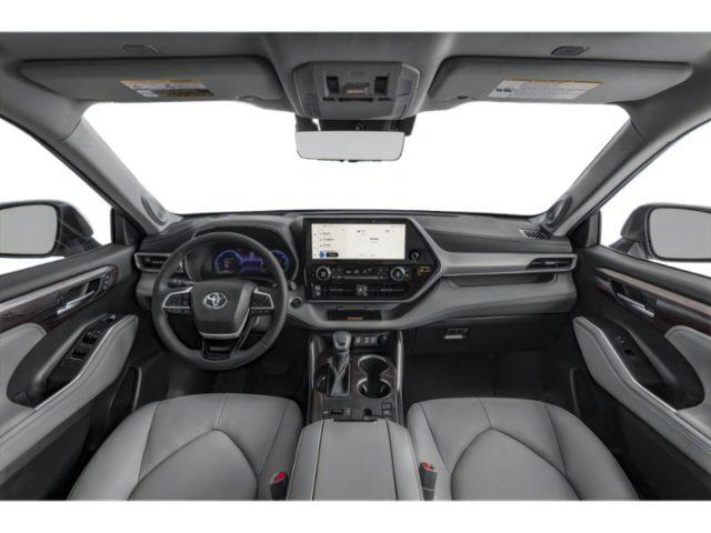 used 2025 Toyota Highlander Hybrid car, priced at $55,999