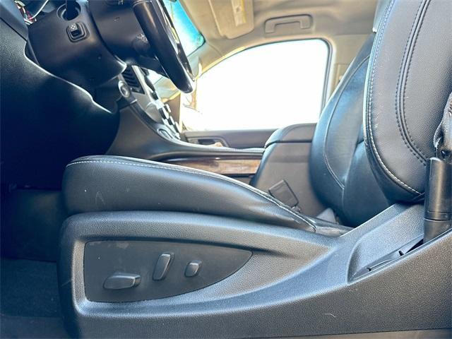 used 2019 GMC Yukon XL car, priced at $23,362