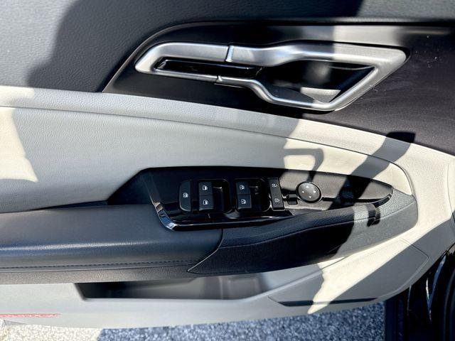 used 2025 Kia Sportage car, priced at $27,059