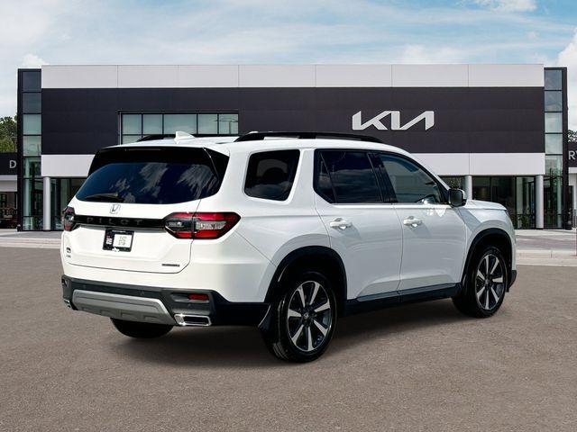 used 2024 Honda Pilot car, priced at $42,105