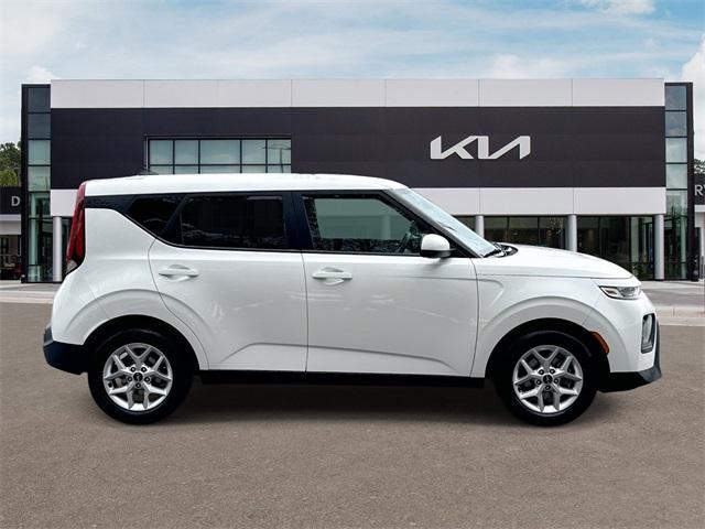 used 2022 Kia Soul car, priced at $16,057
