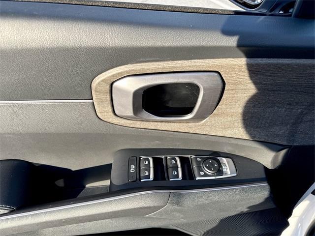 used 2023 Kia Sorento car, priced at $29,749