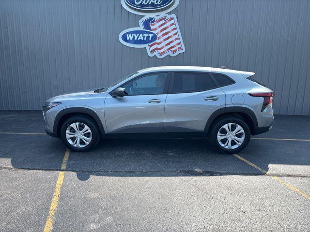 used 2024 Chevrolet Trax car, priced at $18,900