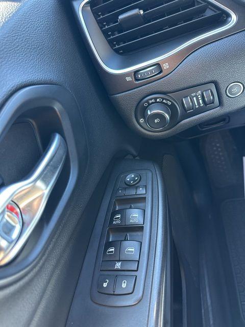 used 2019 Jeep Cherokee car, priced at $17,800