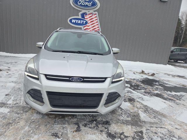 used 2014 Ford Escape car, priced at $5,400